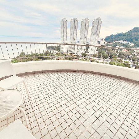 تانجونغ بونغاه Romantic Couple Suite + Beach-Front Balcony المظهر الخارجي الصورة