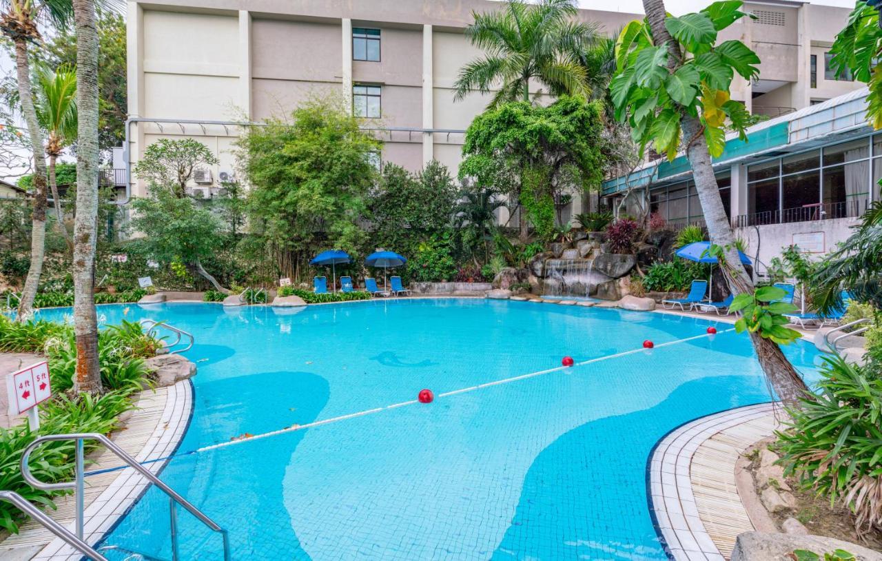 تانجونغ بونغاه Romantic Couple Suite + Beach-Front Balcony المظهر الخارجي الصورة